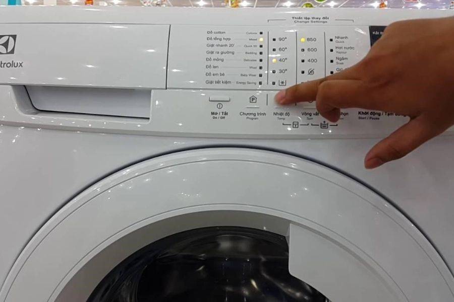 Vệ Sinh Máy Giặt 1 kiem tra may giat